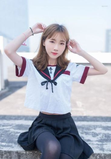 欧美高街风卫衣外套_BD英语在线视频播放