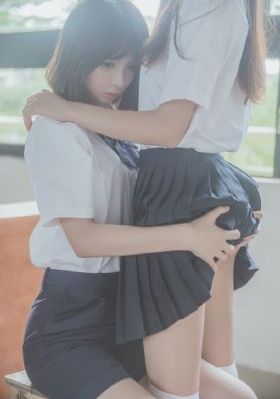 欧美牛仔裤美女图_高清在线观看电视